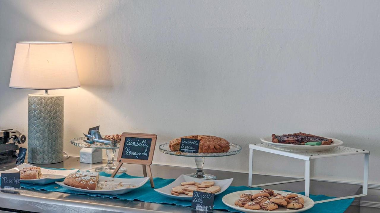 Hotel Explorer Cervia Kültér fotó
